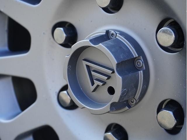 ハイエースワゴン GL BIG-Xシンプルモデル 12.8フリップダウンモニター ETC デルタフォースOVAL16インチ MONSTAマッドウォーリアM/T CLSバンパーパネル コーナーレンズカバー FLEXテール(75枚目)