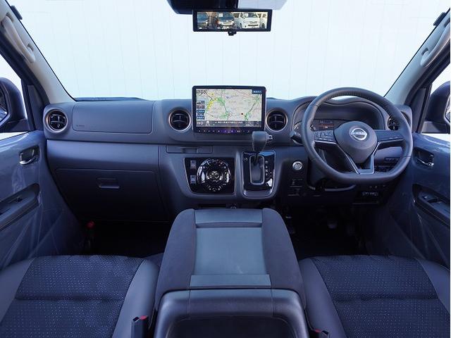 キャラバン ロンググランドプレミアムＧＸ　ＡＬＰＩＮＥ　ＢＩＧ－Ｘシンプルモデル／ＥＴＣ／ベッドキット／ＥＳＳＥＸアルミホイールＥＮＣＳ１６インチ／ディープフォレスト／アラウンドビューモニター／登録済未使用車（4枚目）