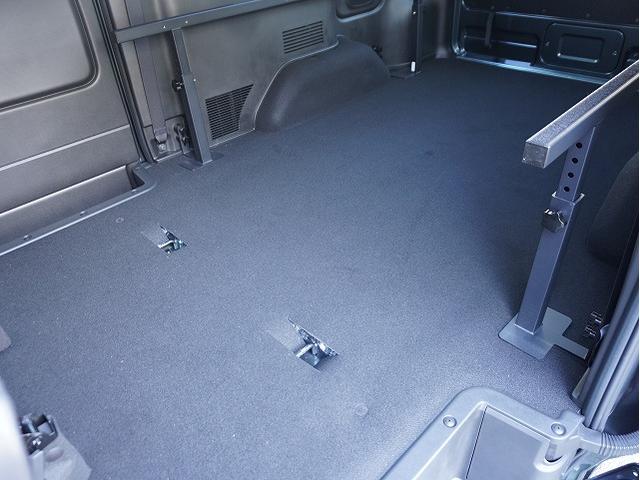 キャラバン ロンググランドプレミアムＧＸ　ＡＬＰＩＮＥ　ＢＩＧ－Ｘシンプルモデル／ＥＴＣ／ベッドキット／ＥＳＳＥＸアルミホイールＥＮＣＳ１６インチ／ディープフォレスト／アラウンドビューモニター／登録済未使用車（66枚目）