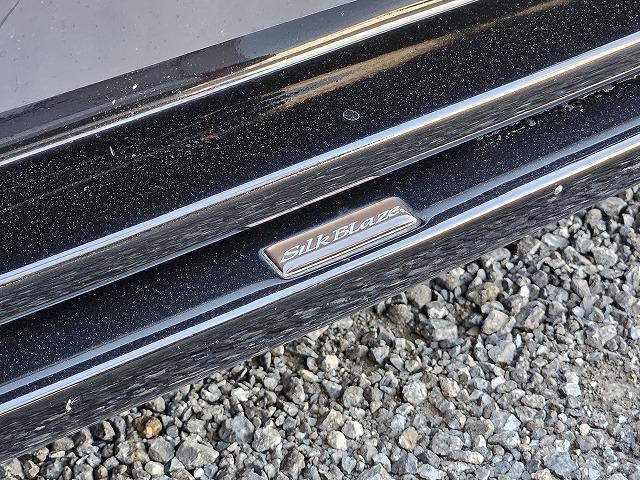 レジアスエースバン スーパーＧＬ　ダークプライム　ＡＬＰＩＮＥ７インチナビ／ＷＯＲＫ１８インチアルミホイール／ドライブレコーダー／ＢＲＩＤＥシート／ＥＴＣ／シートカバーＡＬＰＩＮＥ１０．１型フリップダウンモニター／シートカバー／ディーゼル車（16枚目）