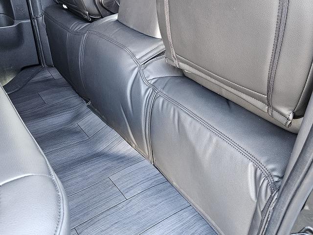 レジアスエースバン スーパーＧＬ　ダークプライム　ＡＬＰＩＮＥ７インチナビ／ＷＯＲＫ１８インチアルミホイール／ドライブレコーダー／ＢＲＩＤＥシート／ＥＴＣ／シートカバーＡＬＰＩＮＥ１０．１型フリップダウンモニター／シートカバー／ディーゼル車（54枚目）