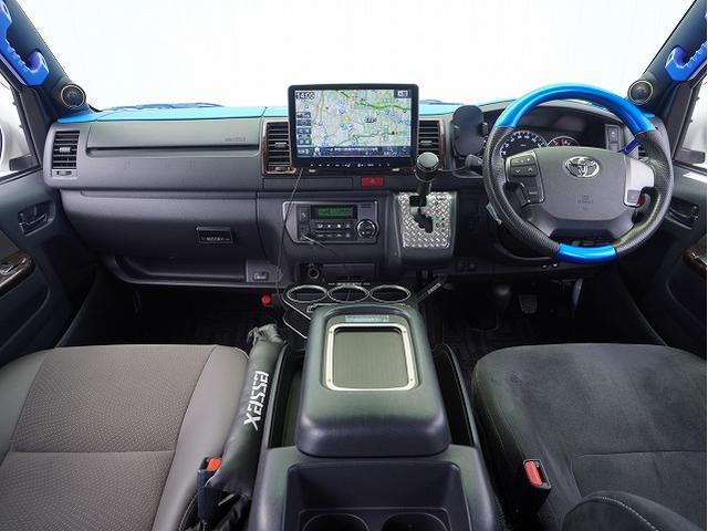 ハイエースバン スーパーＧＬ　５０ＴＨ　アニバーサリーリミテッド　ＡＬＰＩＮＥ　ＢＩＧ－Ｘ／フリップベッドキット／ドライブレコーダー／ＰＩＶＯＴオートクルーズ付スロコン／フロントスピーカー交換／ＥＳＳＥＸ１９インチアルミホイール／クワトログリル／フルエアロ（4枚目）