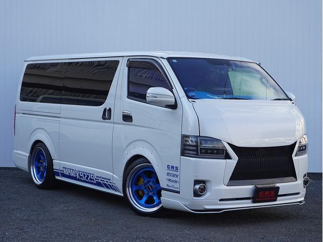 ハイエースバン スーパーＧＬ　５０ＴＨ　アニバーサリーリミテッド　ＡＬＰＩＮＥ　ＢＩＧ－Ｘ／フリップベッドキット／ドライブレコーダー／ＰＩＶＯＴオートクルーズ付スロコン／フロントスピーカー交換／ＥＳＳＥＸ１９インチアルミホイール／クワトログリル／フルエアロ（9枚目）