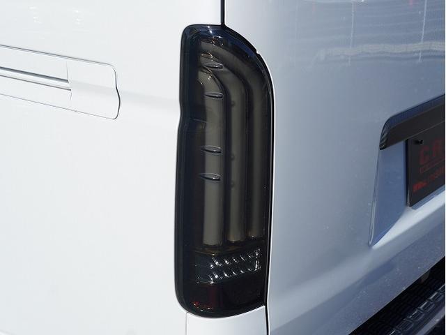 ハイエースバン スーパーＧＬ　ダークプライムＩＩ　７人乗り架装／キャプテンシート／ＡＬＰＩＮＥ　ＢＩＧ－Ｘ／ＡＬＰＩＮＥ　１２．８型フリップダウンモニター／ＥＳＳＥＸクワトログリル／コンフォートリーフ（改造申請済み）／ＲＥＣＡＲＯシート／社外デジミラ（29枚目）