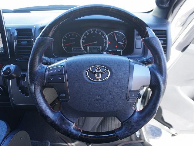 ハイエースバン スーパーＧＬ　ダークプライムＩＩ　７人乗り架装／キャプテンシート／ＡＬＰＩＮＥ　ＢＩＧ－Ｘ／ＡＬＰＩＮＥ　１２．８型フリップダウンモニター／ＥＳＳＥＸクワトログリル／コンフォートリーフ（改造申請済み）／ＲＥＣＡＲＯシート／社外デジミラ（40枚目）