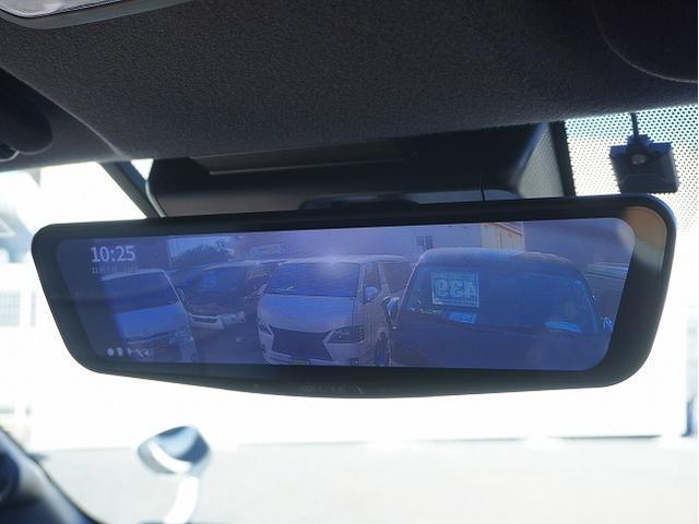 ハイエースバン スーパーＧＬ　ダークプライムＩＩ　７人乗り架装／キャプテンシート／ＡＬＰＩＮＥ　ＢＩＧ－Ｘ／ＡＬＰＩＮＥ　１２．８型フリップダウンモニター／ＥＳＳＥＸクワトログリル／コンフォートリーフ（改造申請済み）／ＲＥＣＡＲＯシート／社外デジミラ（46枚目）