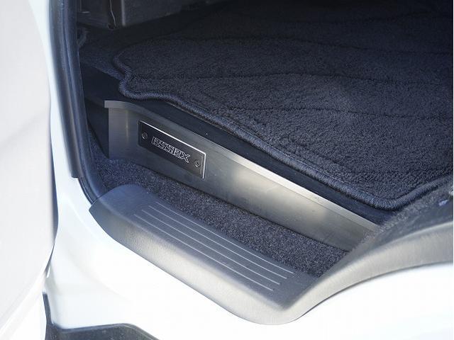 ハイエースバン スーパーＧＬ　ダークプライムＩＩ　７人乗り架装／キャプテンシート／ＡＬＰＩＮＥ　ＢＩＧ－Ｘ／ＡＬＰＩＮＥ　１２．８型フリップダウンモニター／ＥＳＳＥＸクワトログリル／コンフォートリーフ（改造申請済み）／ＲＥＣＡＲＯシート／社外デジミラ（62枚目）