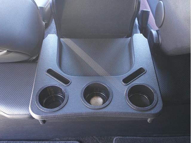 ハイエースバン スーパーＧＬ　ダークプライムＩＩ　７人乗り架装／キャプテンシート／ＡＬＰＩＮＥ　ＢＩＧ－Ｘ／ＡＬＰＩＮＥ　１２．８型フリップダウンモニター／ＥＳＳＥＸクワトログリル／コンフォートリーフ（改造申請済み）／ＲＥＣＡＲＯシート／社外デジミラ（66枚目）