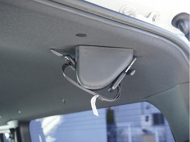 ハイエースバン スーパーＧＬ　ダークプライムＩＩ　７人乗り架装／キャプテンシート／ＡＬＰＩＮＥ　ＢＩＧ－Ｘ／ＡＬＰＩＮＥ　１２．８型フリップダウンモニター／ＥＳＳＥＸクワトログリル／コンフォートリーフ（改造申請済み）／ＲＥＣＡＲＯシート／社外デジミラ（71枚目）