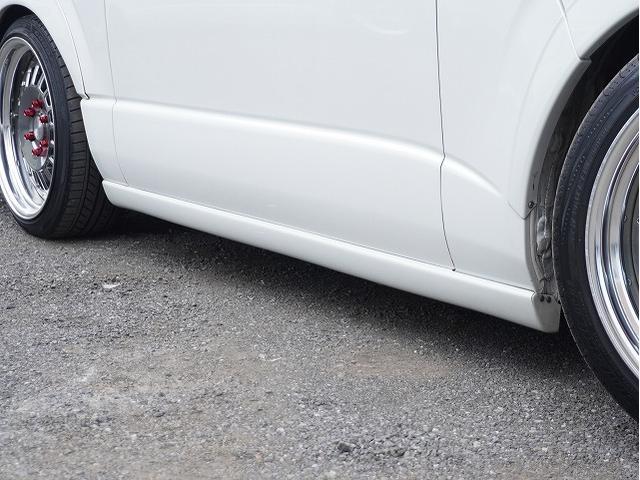 ハイエースバン スーパーＧＬ　ダークプライムＩＩ　ＢＩＧ－Ｘ／フリップダウンモニター／ドラレコ／ＥＴＣ／ＥＳＳＥＸアルミホイール／ＥＳＳＥＸフルエアロ／ベッドキット（ウレタン無し）／フロアフローリング／エンジンルームカバー／フロアマット／シートカバー（13枚目）