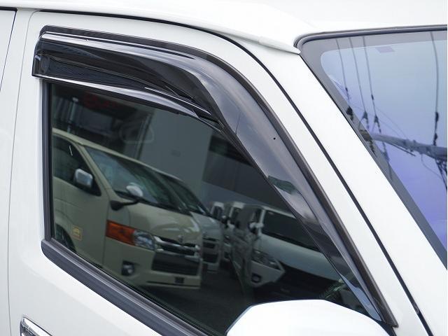 ハイエースバン スーパーＧＬ　ダークプライムＩＩ　ＢＩＧ－Ｘ／フリップダウンモニター／ドラレコ／ＥＴＣ／ＥＳＳＥＸアルミホイール／ＥＳＳＥＸフルエアロ／ベッドキット（ウレタン無し）／フロアフローリング／エンジンルームカバー／フロアマット／シートカバー（15枚目）