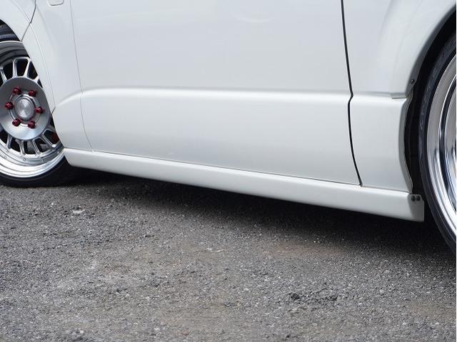 ハイエースバン スーパーＧＬ　ダークプライムＩＩ　ＢＩＧ－Ｘ／フリップダウンモニター／ドラレコ／ＥＴＣ／ＥＳＳＥＸアルミホイール／ＥＳＳＥＸフルエアロ／ベッドキット（ウレタン無し）／フロアフローリング／エンジンルームカバー／フロアマット／シートカバー（32枚目）