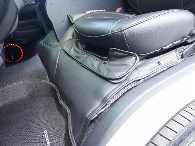 ハイエースバン スーパーＧＬ　ダークプライムＩＩ　ＢＩＧ－Ｘ／フリップダウンモニター／ドラレコ／ＥＴＣ／ＥＳＳＥＸアルミホイール／ＥＳＳＥＸフルエアロ／ベッドキット（ウレタン無し）／フロアフローリング／エンジンルームカバー／フロアマット／シートカバー（69枚目）