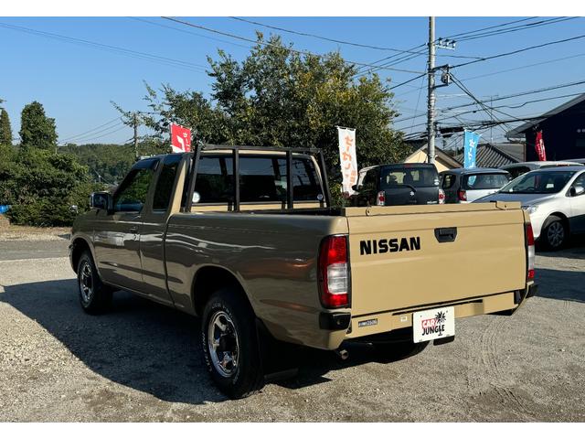 ダットサントラック キングキャブAX(6枚目)