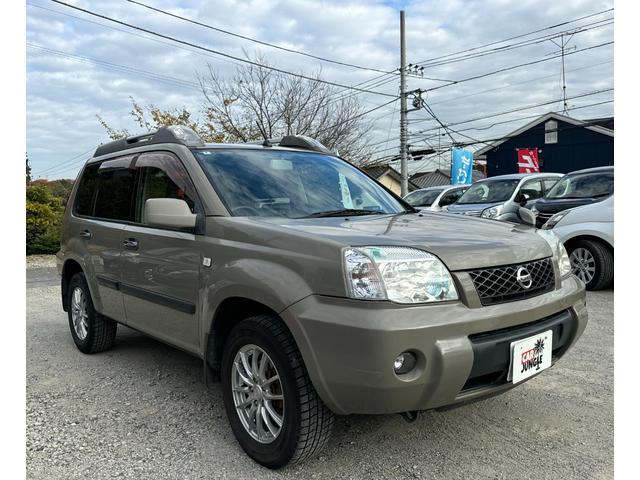 エクストレイル Ｓｔｔ　１５１８８６ＫＭ／ＥＴＣ／ＣＤ／ＤＶＤ／ＢＬＵＥＴＯＯＴＨ／レザーシート／フルセグＴＶ／４ＷＤ／ルーフレール／シートヒーター／社外アルミ／１６インチ（6枚目）