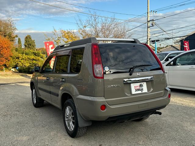 エクストレイル Ｓｔｔ　１５１８８６ＫＭ／ＥＴＣ／ＣＤ／ＤＶＤ／ＢＬＵＥＴＯＯＴＨ／レザーシート／フルセグＴＶ／４ＷＤ／ルーフレール／シートヒーター／社外アルミ／１６インチ（8枚目）