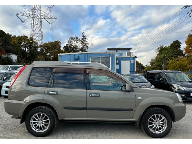 エクストレイル Ｓｔｔ　１５１８８６ＫＭ／ＥＴＣ／ＣＤ／ＤＶＤ／ＢＬＵＥＴＯＯＴＨ／レザーシート／フルセグＴＶ／４ＷＤ／ルーフレール／シートヒーター／社外アルミ／１６インチ（9枚目）