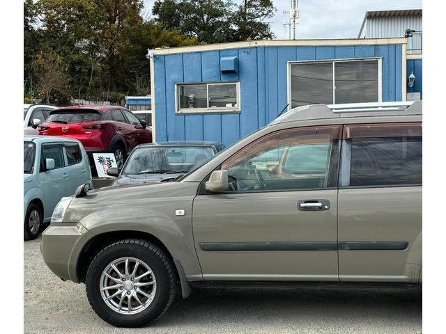 エクストレイル Ｓｔｔ　１５１８８６ＫＭ／ＥＴＣ／ＣＤ／ＤＶＤ／ＢＬＵＥＴＯＯＴＨ／レザーシート／フルセグＴＶ／４ＷＤ／ルーフレール／シートヒーター／社外アルミ／１６インチ（13枚目）