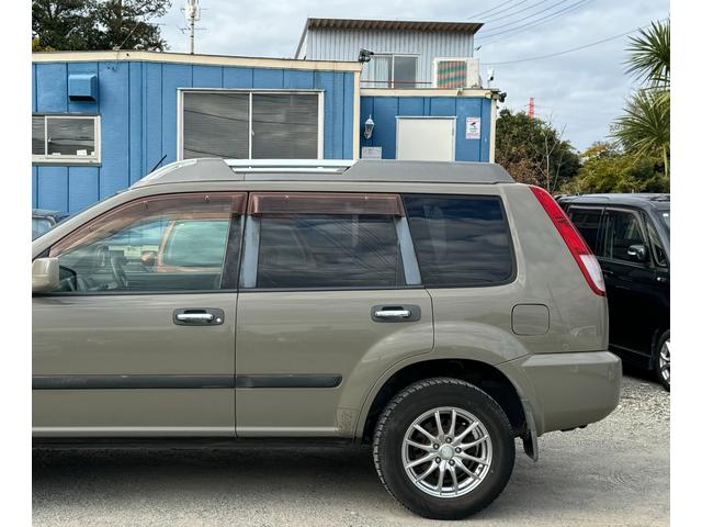 エクストレイル Ｓｔｔ　１５１８８６ＫＭ／ＥＴＣ／ＣＤ／ＤＶＤ／ＢＬＵＥＴＯＯＴＨ／レザーシート／フルセグＴＶ／４ＷＤ／ルーフレール／シートヒーター／社外アルミ／１６インチ（14枚目）