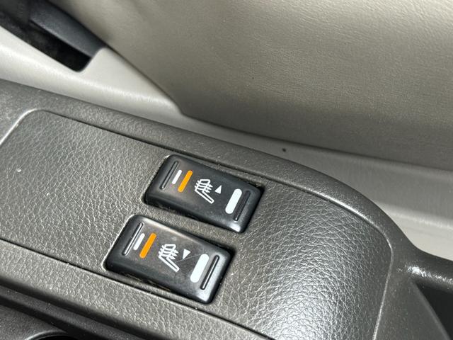 エクストレイル Ｓｔｔ　１５１８８６ＫＭ／ＥＴＣ／ＣＤ／ＤＶＤ／ＢＬＵＥＴＯＯＴＨ／レザーシート／フルセグＴＶ／４ＷＤ／ルーフレール／シートヒーター／社外アルミ／１６インチ（37枚目）