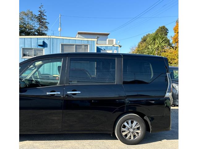 セレナ e-パワー XV 両側電動スライドドア/ウォークスルー/レザーシート/ドラレコ/デジタルインナーミラー/シートヒーター/110944KM/スペアキー(14枚目)