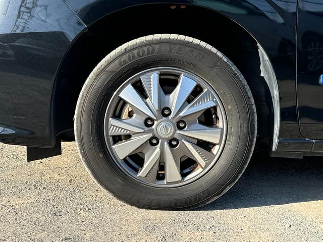 セレナ e-パワー XV 両側電動スライドドア/ウォークスルー/レザーシート/ドラレコ/デジタルインナーミラー/シートヒーター/110944KM/スペアキー(17枚目)