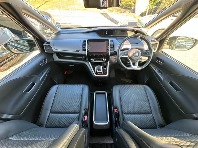 セレナ e-パワー XV 両側電動スライドドア/ウォークスルー/レザーシート/ドラレコ/デジタルインナーミラー/シートヒーター/110944KM/スペアキー(20枚目)