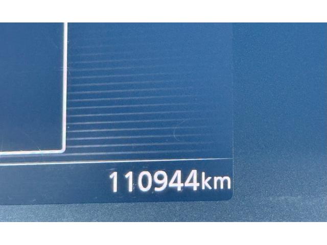 セレナ e-パワー XV 両側電動スライドドア/ウォークスルー/レザーシート/ドラレコ/デジタルインナーミラー/シートヒーター/110944KM/スペアキー(37枚目)