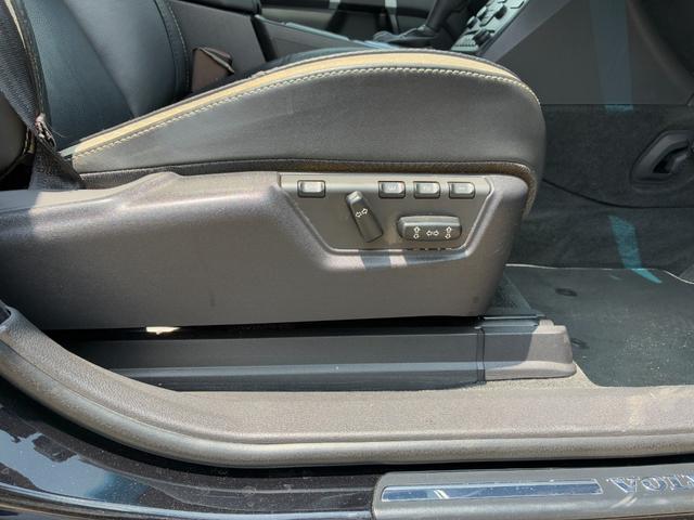 ＸＣ９０ ベースグレード　黒革シート／パワーシート／／シートヒーター／純正１９ＡＷ／クルーズコントロール／禁煙車／ＨＩＤライト／ＥＴＣ（30枚目）