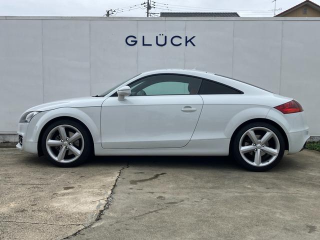 ＴＴクーペ １．８ＴＦＳＩ　禁煙車／赤革レザーシート／シートヒーター／ＨＤＤナビ／ＴＶ／バックカメラ／Ｂｌｕｅｔｏｏｔｈ接続／パドルシフト／（13枚目）