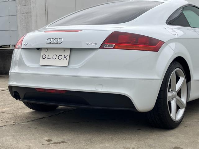 ＴＴクーペ １．８ＴＦＳＩ　禁煙車／赤革レザーシート／シートヒーター／ＨＤＤナビ／ＴＶ／バックカメラ／Ｂｌｕｅｔｏｏｔｈ接続／パドルシフト／（19枚目）