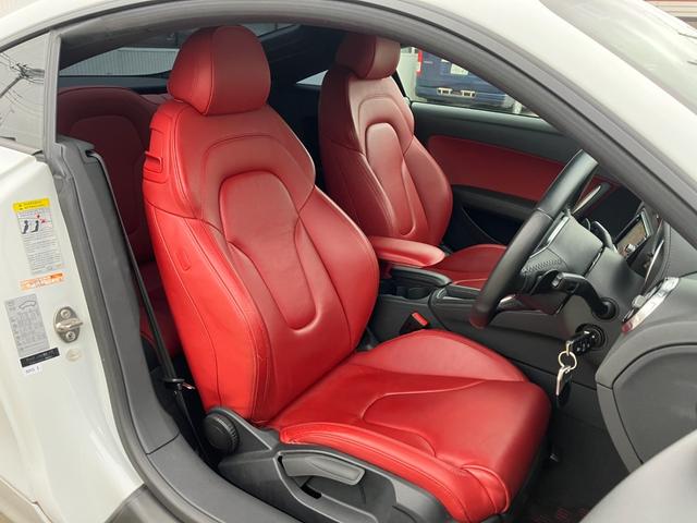 ＴＴクーペ １．８ＴＦＳＩ　禁煙車／赤革レザーシート／シートヒーター／ＨＤＤナビ／ＴＶ／バックカメラ／Ｂｌｕｅｔｏｏｔｈ接続／パドルシフト／（25枚目）