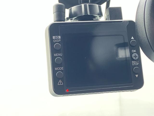 ＴＴクーペ １．８ＴＦＳＩ　禁煙車／赤革レザーシート／シートヒーター／ＨＤＤナビ／ＴＶ／バックカメラ／Ｂｌｕｅｔｏｏｔｈ接続／パドルシフト／（47枚目）