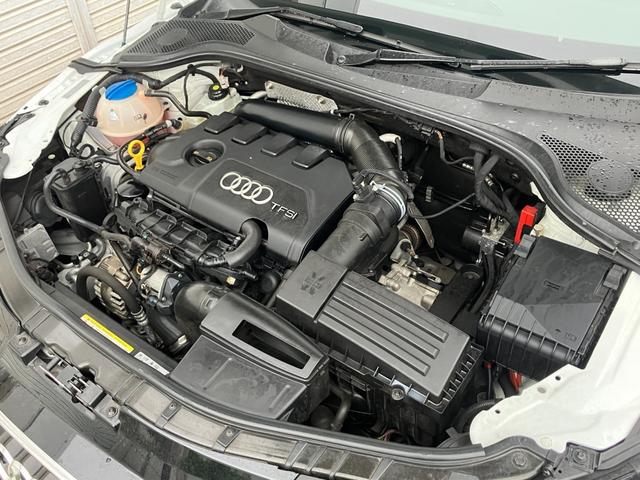ＴＴクーペ １．８ＴＦＳＩ　禁煙車／赤革レザーシート／シートヒーター／ＨＤＤナビ／ＴＶ／バックカメラ／Ｂｌｕｅｔｏｏｔｈ接続／パドルシフト／（50枚目）
