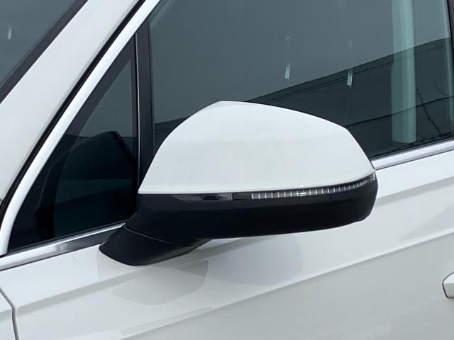 Q7 2.0TFSIクワトロ 禁煙車/レザーシート/シートヒーター/バーチャルコクピット/MMIナビ/全周囲カメラ/フルセグTV/Bluetooth接続/アダプティブクルーズ/純正20AW/(5枚目)