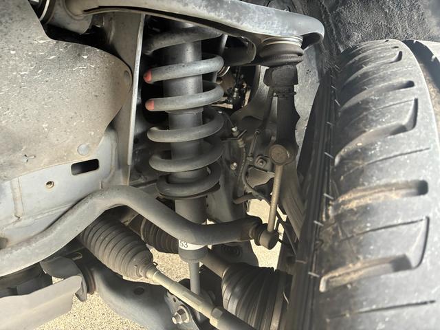 ランドクルーザープラド ＴＸ　Ｌパッケージ　１オーナー／禁煙車／サンルーフ／黒革シート／シートエアコン＆ヒーター／パワーシート／アダプティブクルーズ／オートマチックハイビーム／バックカメラ（23枚目）
