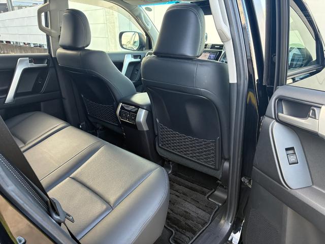 ランドクルーザープラド ＴＸ　Ｌパッケージ　１オーナー／禁煙車／サンルーフ／黒革シート／シートエアコン＆ヒーター／パワーシート／アダプティブクルーズ／オートマチックハイビーム／バックカメラ（28枚目）