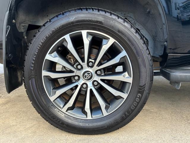 ランドクルーザープラド ＴＸ　Ｌパッケージ　１オーナー／禁煙車／サンルーフ／黒革シート／シートエアコン＆ヒーター／パワーシート／アダプティブクルーズ／オートマチックハイビーム／バックカメラ（64枚目）