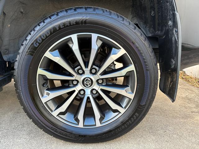 ランドクルーザープラド ＴＸ　Ｌパッケージ　１オーナー／禁煙車／サンルーフ／黒革シート／シートエアコン＆ヒーター／パワーシート／アダプティブクルーズ／オートマチックハイビーム／バックカメラ（65枚目）