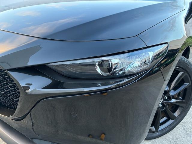 ＭＡＺＤＡ３ファストバック １５Ｓ　ブラックトーンエディション　ファストバック１．５　１５ＳブラックトーンＥＤワンオーナー／禁煙車／マツダコネクトナビ／バックカメラ／純正１８ＡＷ／アダプティブクルーズ／ヘッドアップディスプレイ／アダプティブクルーズ（3枚目）