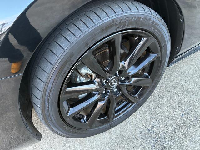 ＭＡＺＤＡ３ファストバック １５Ｓ　ブラックトーンエディション　ファストバック１．５　１５ＳブラックトーンＥＤワンオーナー／禁煙車／マツダコネクトナビ／バックカメラ／純正１８ＡＷ／アダプティブクルーズ／ヘッドアップディスプレイ／アダプティブクルーズ（5枚目）