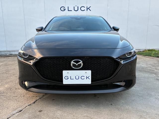 ＭＡＺＤＡ３ファストバック １５Ｓ　ブラックトーンエディション　ファストバック１．５　１５ＳブラックトーンＥＤワンオーナー／禁煙車／マツダコネクトナビ／バックカメラ／純正１８ＡＷ／アダプティブクルーズ／ヘッドアップディスプレイ／アダプティブクルーズ（8枚目）