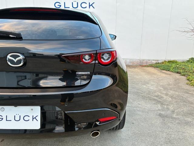 ＭＡＺＤＡ３ファストバック １５Ｓ　ブラックトーンエディション　ファストバック１．５　１５ＳブラックトーンＥＤワンオーナー／禁煙車／マツダコネクトナビ／バックカメラ／純正１８ＡＷ／アダプティブクルーズ／ヘッドアップディスプレイ／アダプティブクルーズ（16枚目）