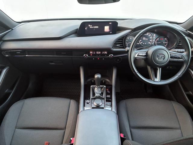 ＭＡＺＤＡ３ファストバック １５Ｓ　ブラックトーンエディション　ファストバック１．５　１５ＳブラックトーンＥＤワンオーナー／禁煙車／マツダコネクトナビ／バックカメラ／純正１８ＡＷ／アダプティブクルーズ／ヘッドアップディスプレイ／アダプティブクルーズ（24枚目）