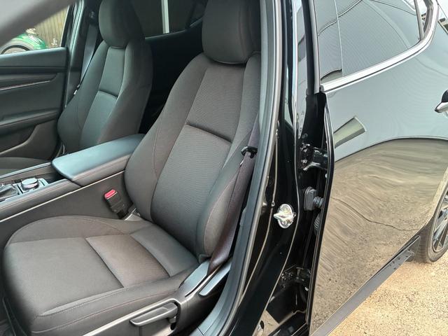 ＭＡＺＤＡ３ファストバック １５Ｓ　ブラックトーンエディション　ファストバック１．５　１５ＳブラックトーンＥＤワンオーナー／禁煙車／マツダコネクトナビ／バックカメラ／純正１８ＡＷ／アダプティブクルーズ／ヘッドアップディスプレイ／アダプティブクルーズ（32枚目）