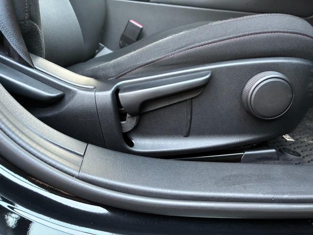 ＭＡＺＤＡ３ファストバック １５Ｓ　ブラックトーンエディション　ファストバック１．５　１５ＳブラックトーンＥＤワンオーナー／禁煙車／マツダコネクトナビ／バックカメラ／純正１８ＡＷ／アダプティブクルーズ／ヘッドアップディスプレイ／アダプティブクルーズ（33枚目）