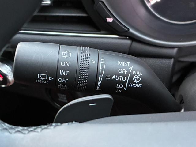 ＭＡＺＤＡ３ファストバック １５Ｓ　ブラックトーンエディション　ファストバック１．５　１５ＳブラックトーンＥＤワンオーナー／禁煙車／マツダコネクトナビ／バックカメラ／純正１８ＡＷ／アダプティブクルーズ／ヘッドアップディスプレイ／アダプティブクルーズ（40枚目）