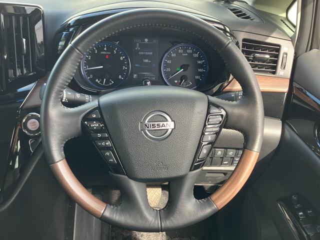 エルグランド 250ハイウェイスターS アーバンクロム 1オーナー/禁煙車/純正HDDナビ/全周囲カメラ/レザーシート/アダプティブクルーズ/両側電動スライド/ドライブレコーダー/(37枚目)