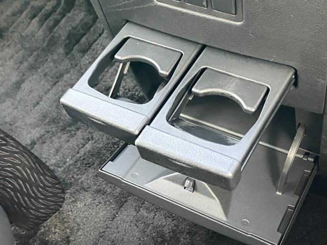 エルグランド 250ハイウェイスターS アーバンクロム 1オーナー/禁煙車/純正HDDナビ/全周囲カメラ/レザーシート/アダプティブクルーズ/両側電動スライド/ドライブレコーダー/(44枚目)