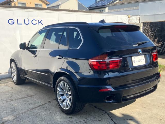X5 xDrive 35i Mスポーツパッケージ 禁煙車/パノラマサンルーフ/純正HDDナビ/バックカメラ/黒レザーシート/全席シートヒータ-/純正19AW/パワーバックドア/HIDライト(12枚目)